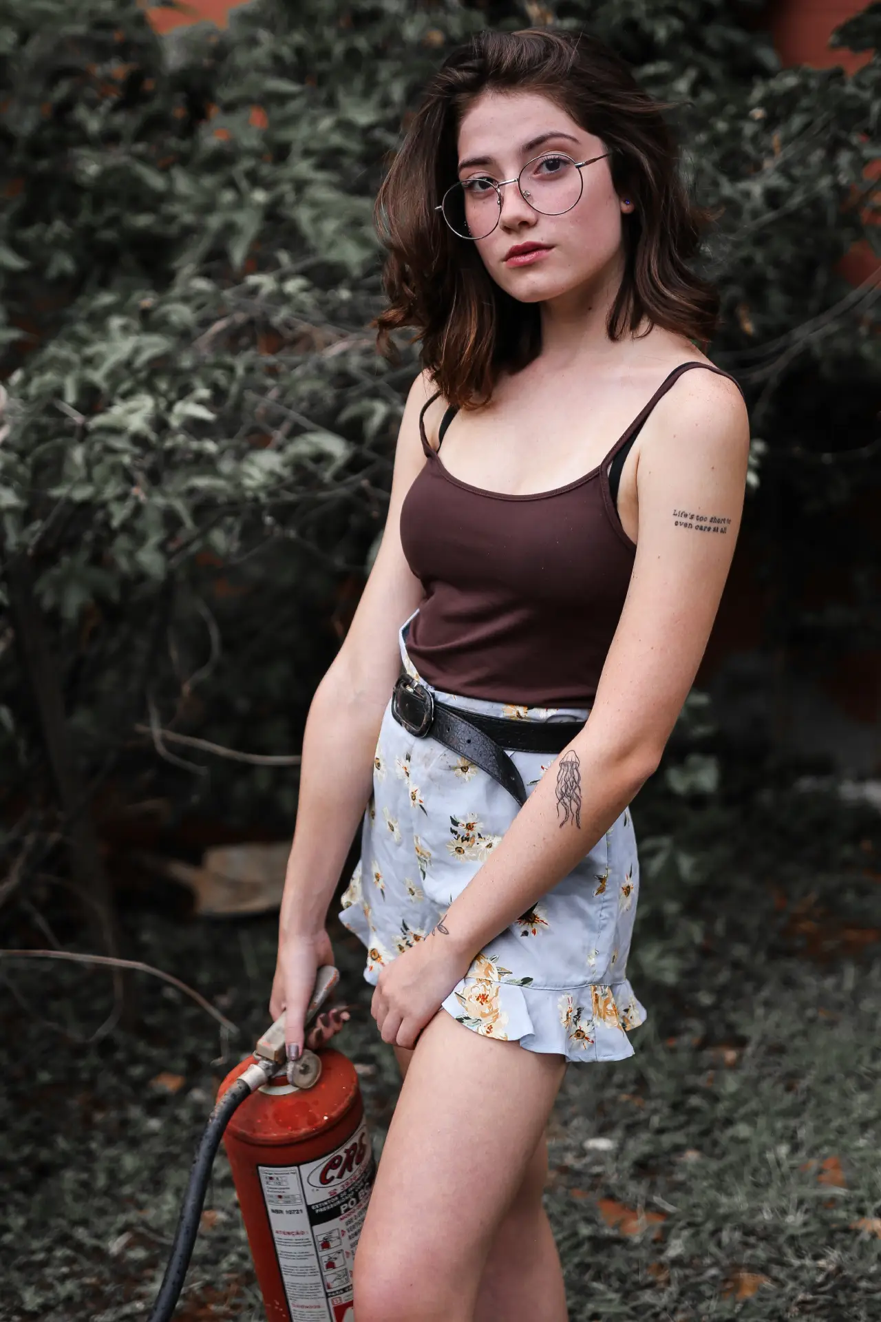 Casual Sleeveless Solid Brown Top - Зображення 3