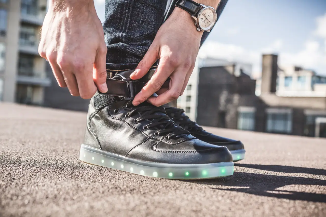 USB charging Luminous LED Leather Shoes - Зображення 3